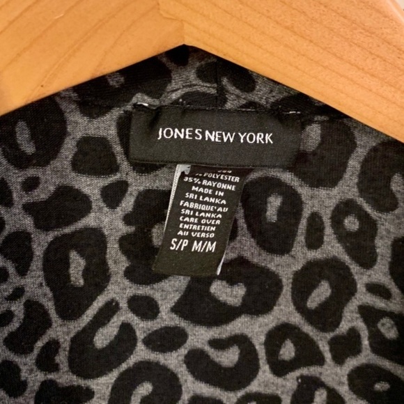 Jones New York animal print knit cardigan - Picture 2 of 3